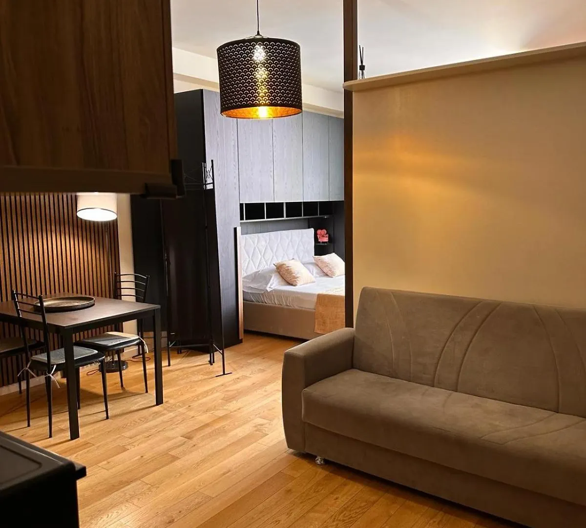 Milano Maison D'Anna Milan